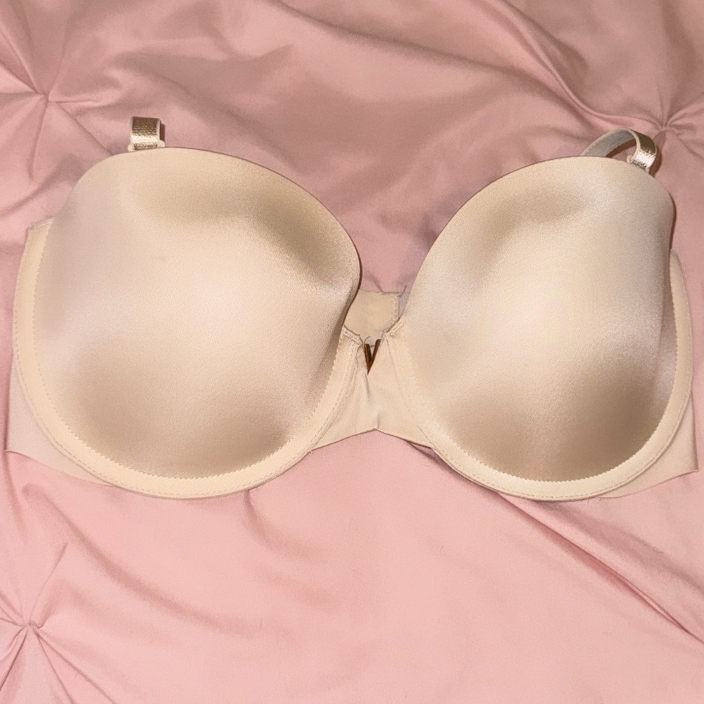 Victoria’s Secret Bare Illusions Smooth Uplift Strapless Bra 34D